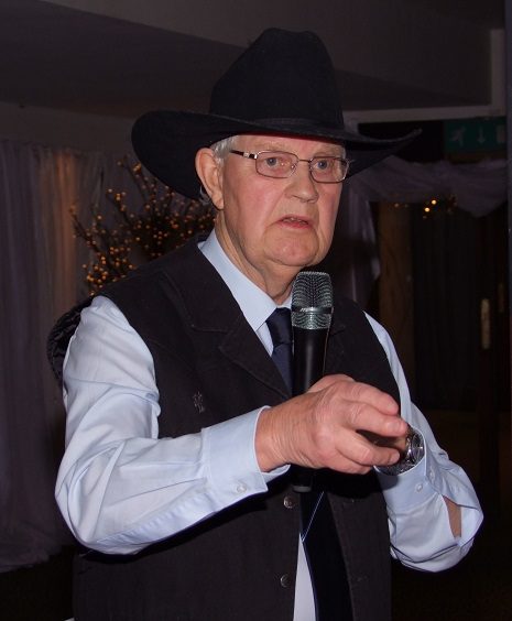 Bob Smith in cowboy mode giving his tribute to Eric Entwistle 06 03 23