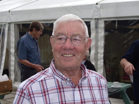 Maurice Jackson a big part of the race marking team. 30 05 25A