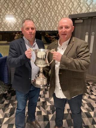 Champion Davie Allison R being presented by Wullie Borthwick 17 06 25a