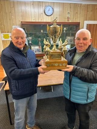 Harry Brown winner of BIS Dalziel club being presented by Specials judge Tom Corrie snr 03 06 25a