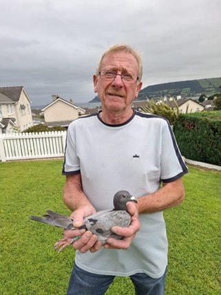 Glenarm District H.P.S. Winner Alex Robbin. A Big thanks to Kim Hastings frothe pigeon making his day. 10 09 25Z