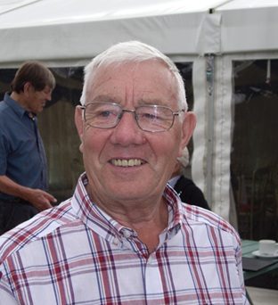 Maurice Jackson breeder of the 2nd pigeon in the exchange race 26 09 25c