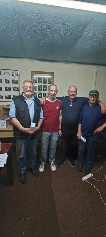 Members congratulating George Robinson on Winning Carrick Social H.P.S. 29 09 25a