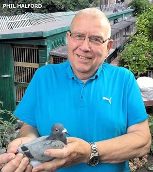 A TRIBUTE TO PHIL HALFORD OF FULHAM by Keith Mott