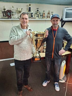 Hugh Bigger of MrMrs ReidBigger 3rd Highest Prizewinners. Winner of the Dodds Cup for Blue Ribbon Race Plougastel 27 02 26c